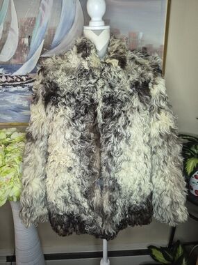 Curly Sheep 100% Real Fur Shearling Jacket in Cream and Brown